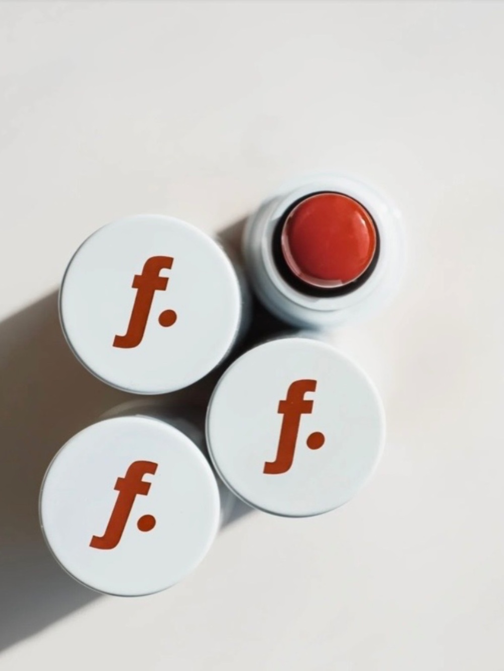 Floss THE CONCIERGE CHEEK AND LIP TINT in Suite